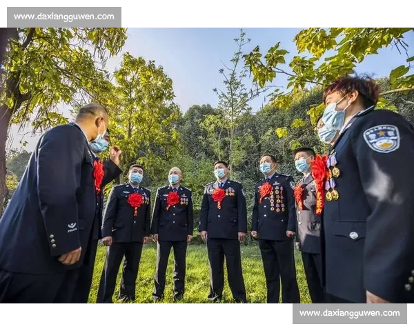 杨程晒与马斯切拉诺合影：昔日战友的足球情缘与执教征程的期许